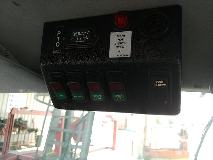 Used 2009 Ford F750 Utility Altec DM47-TR Digger Derrick