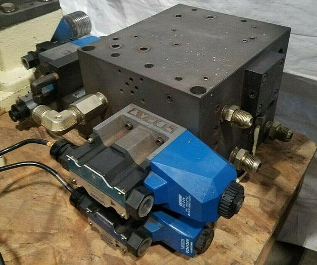 Used Hydraulic Block with Vickers Directional Control Valves