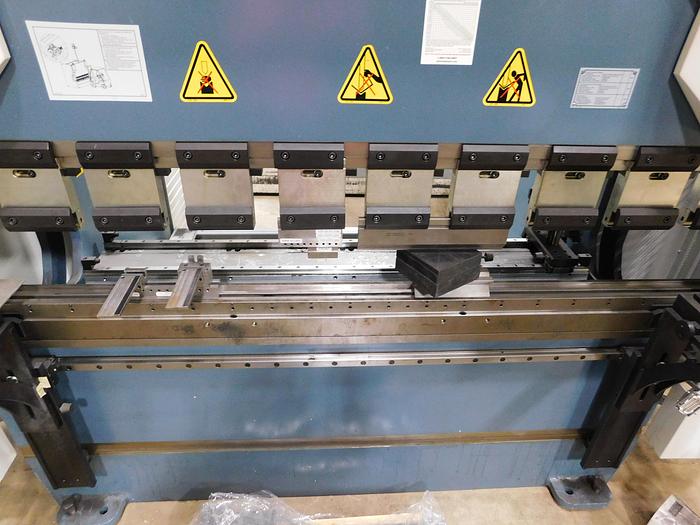 Used 2019 Durma 6' x 66 Ton CNC Press Brake AD-R2060
