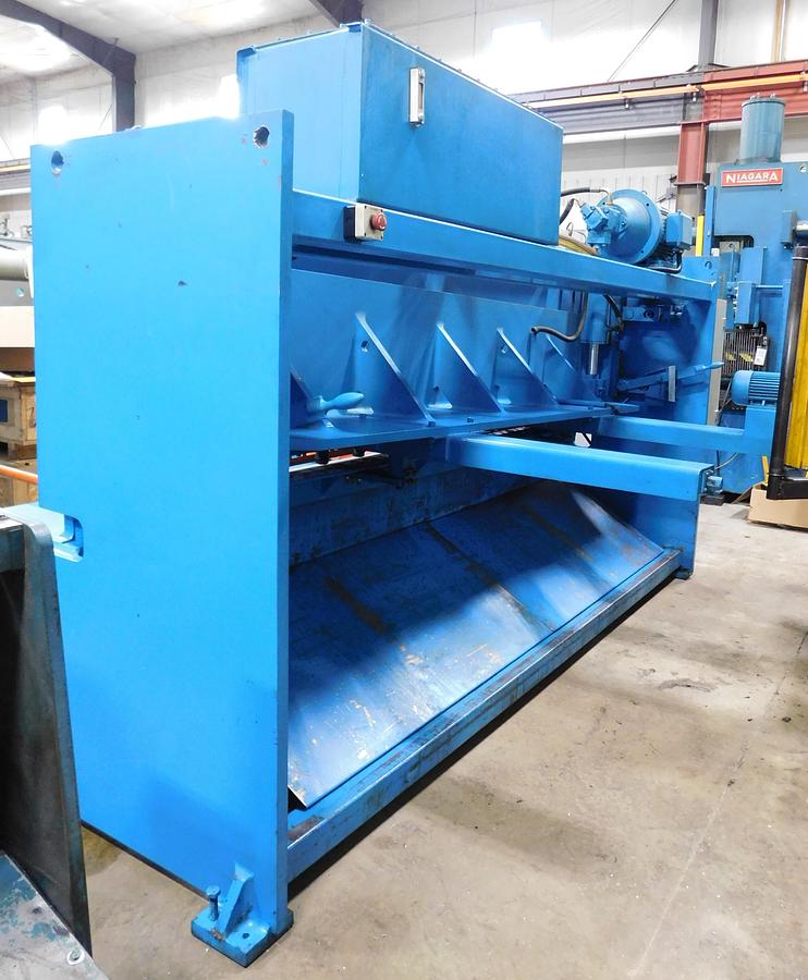 Used 2013 Krras 10' x 1/4" Hydraulic Shear RAS306