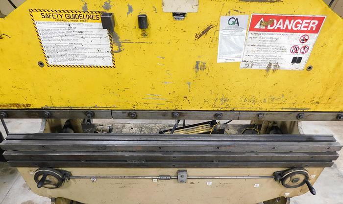 Used DiAcro 6' x 35 Ton Hydro-Mechanical Press Brake 14-72
