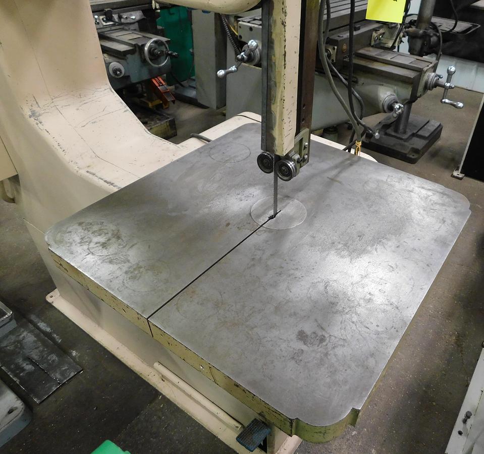 Used DoAll Vertical Toolroom Saw 3012-U