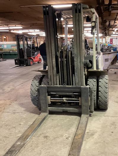 Used 2018 Unicarriers 8,000 LB Forklift MJ1F4835LU