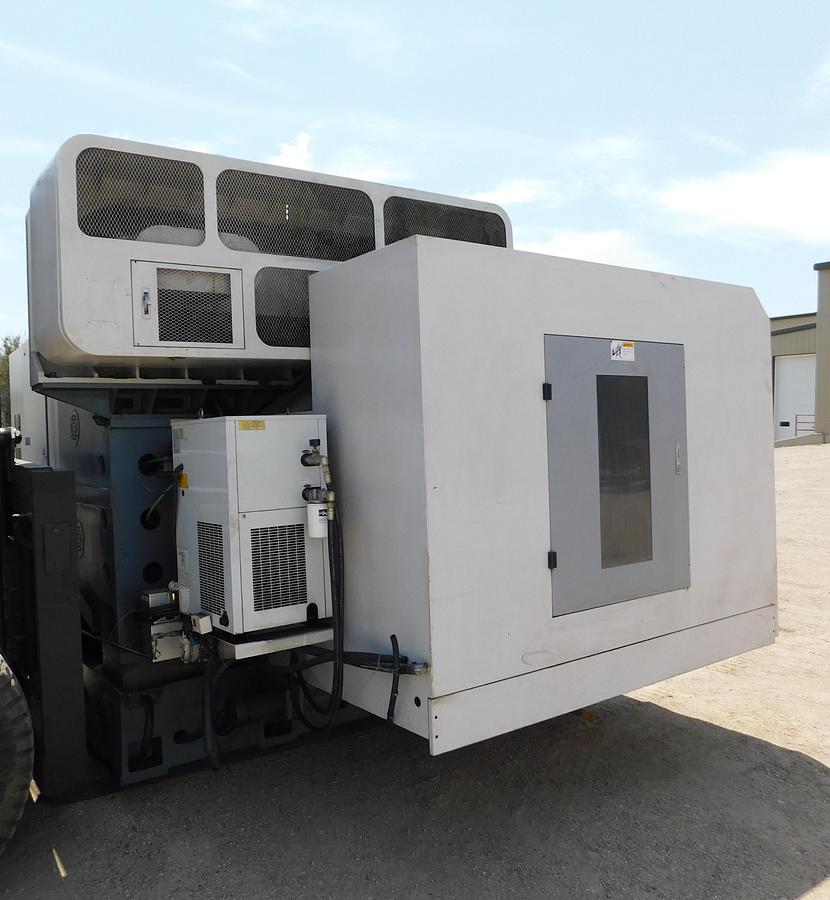 Used 2007 Yama Seiki Vertical Machining Center VMB-1400 (50)