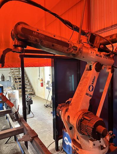 Used Wisconsin Welding Robots 7 Axis CNC Robot Welder and Fixture