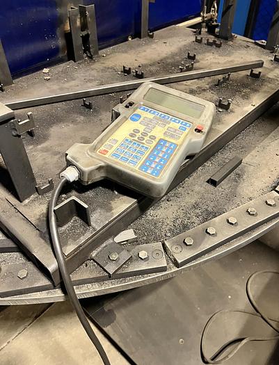 Used Wisconsin Welding Robots 7 Axis CNC Robot Welder and Fixture