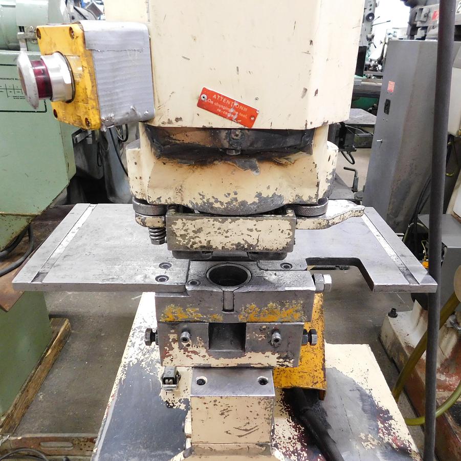 Used 1998 Geka 55 Ton Hydraulic Ironworker Hydrocrop 55A