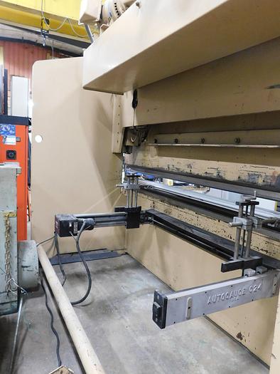 Used Strandard Industrial 12' x 200 Ton Press Brake AB20012