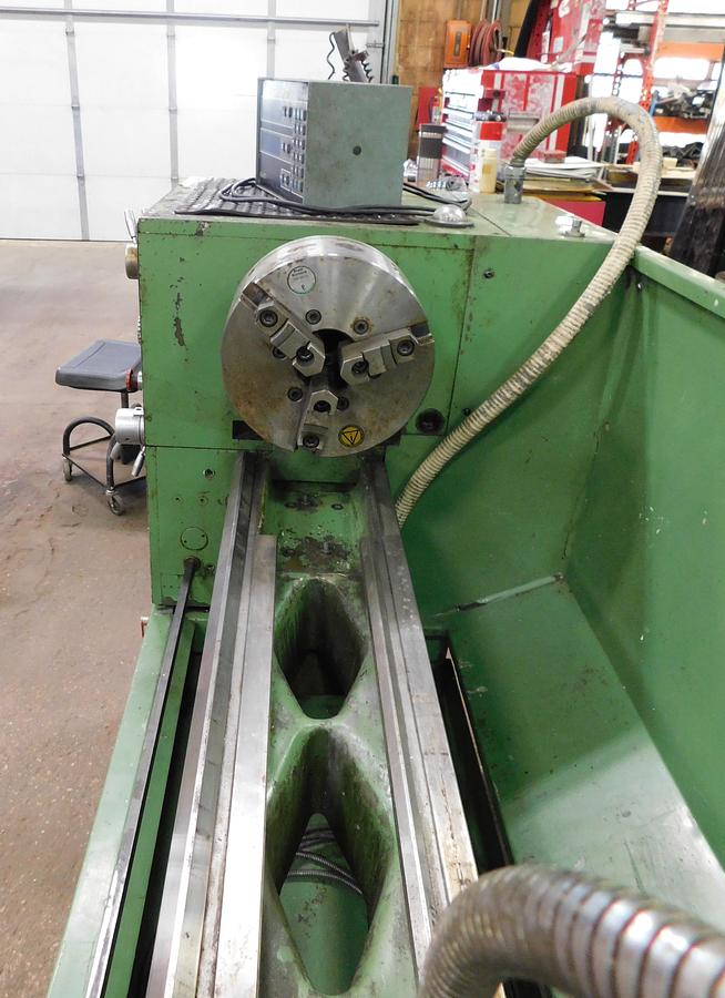 Used Clausing Nardini 16" x 40" Toolroom Lathe MS1640E