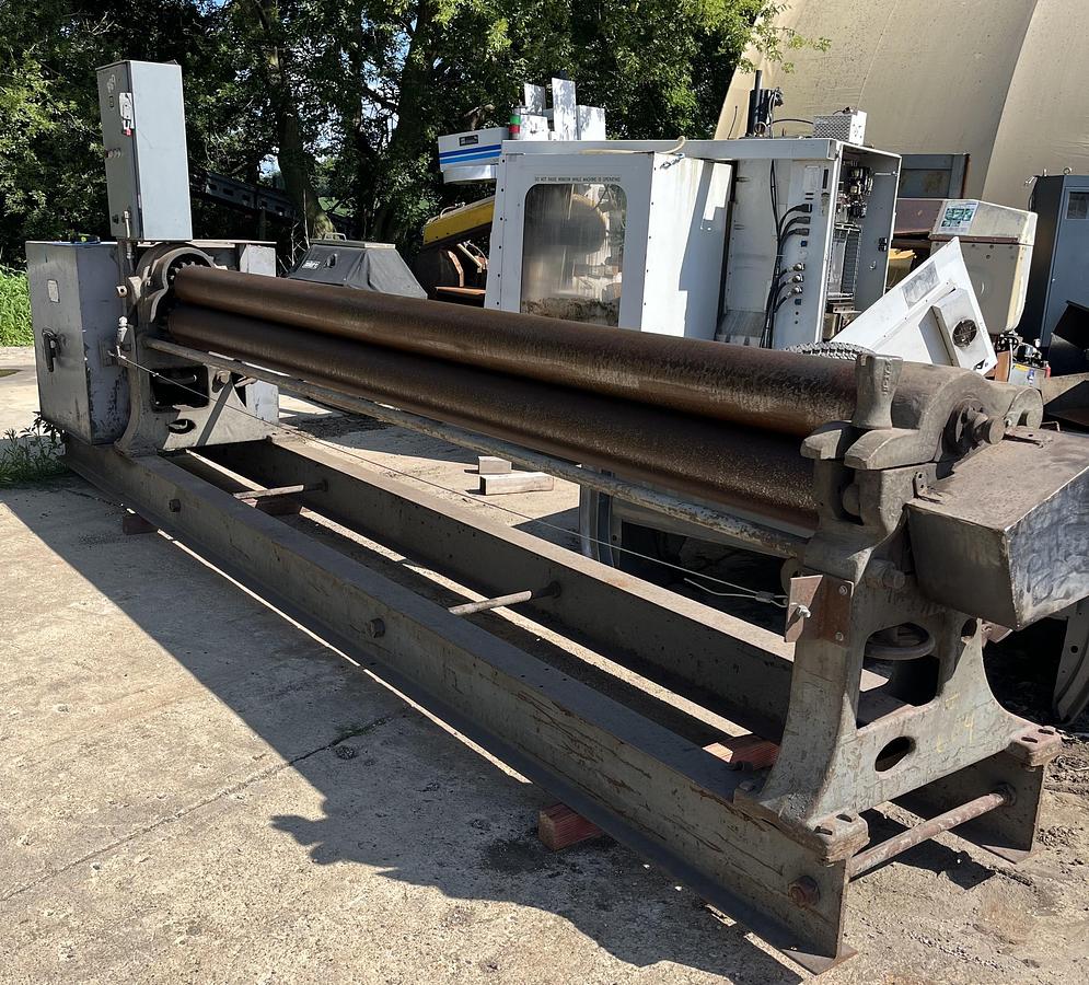 Used Hendley Beloit 12' x 10ga Initial Pinch Roll 8H