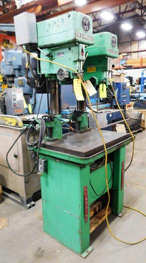 Used Clausing 2 Head Vertical Drill on Table Head 1:  1678    Head 2: 1657