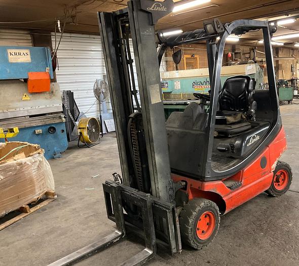 Used 2010 Linde 3100 Indoor Forklift H16T-03