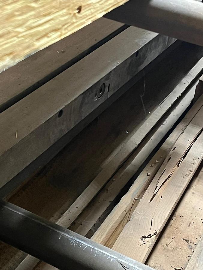 Used 18' Single Point Compensating Die Holder