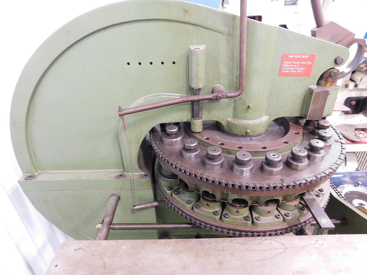 Used Diacro Hand Operated Turret Punch 18