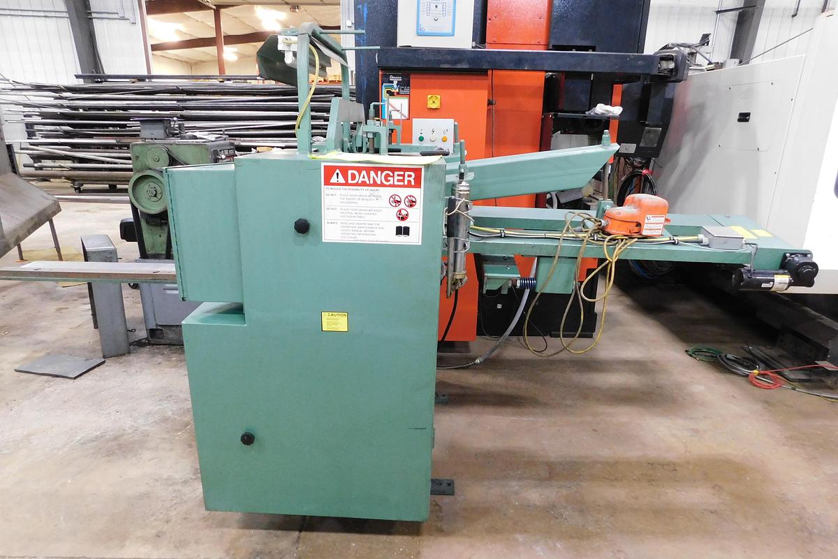 Used Betenbender 2' x 3/8 Hydraulic Shear 2-375