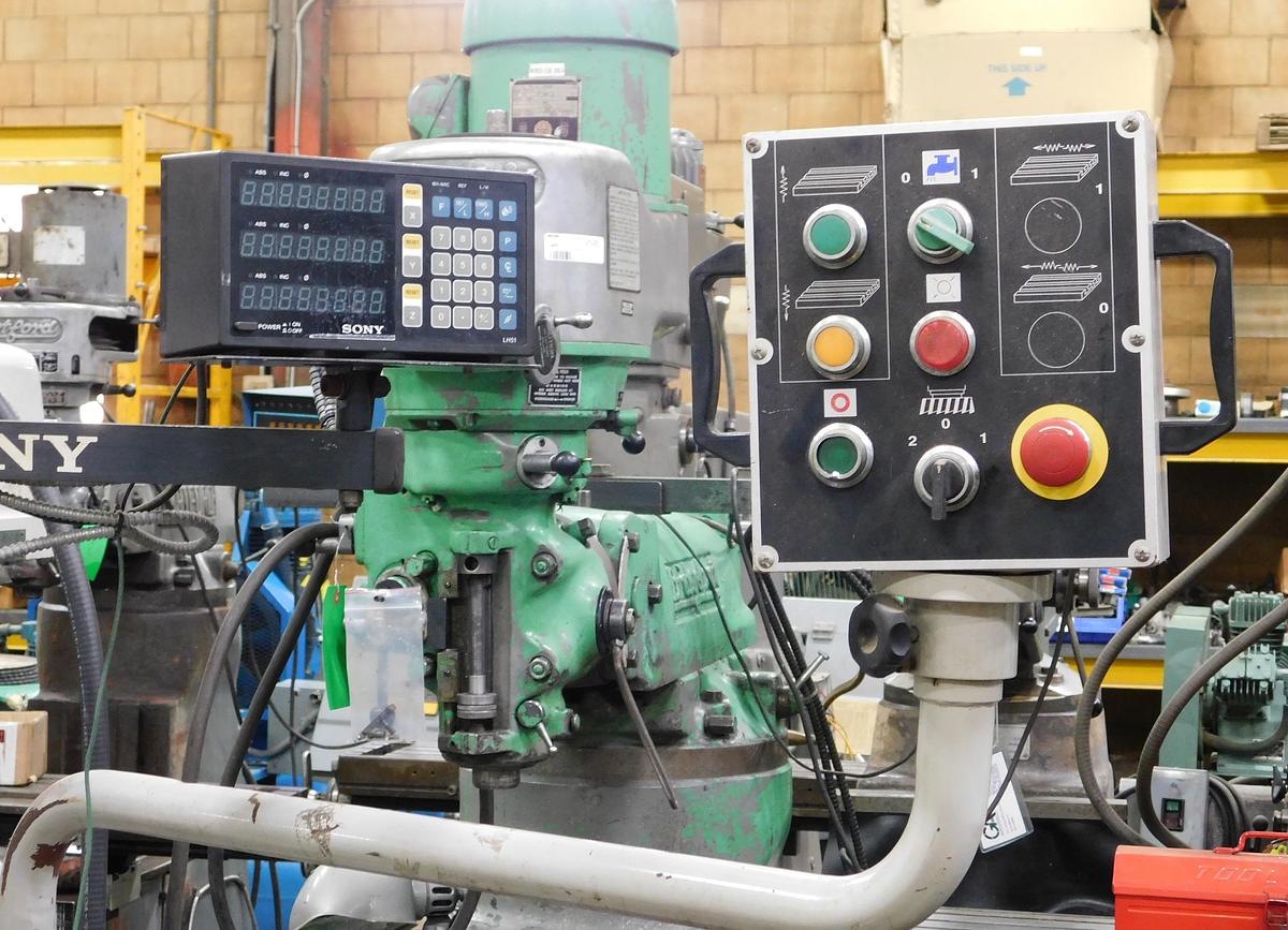 Used Acra HD Vertical Milling Machine AM5V