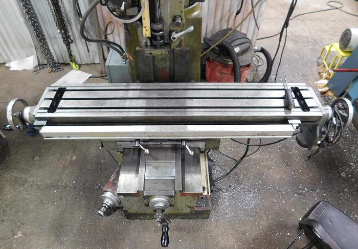 Used 1984 Supermax Vertical Milling Machine YCM16VS