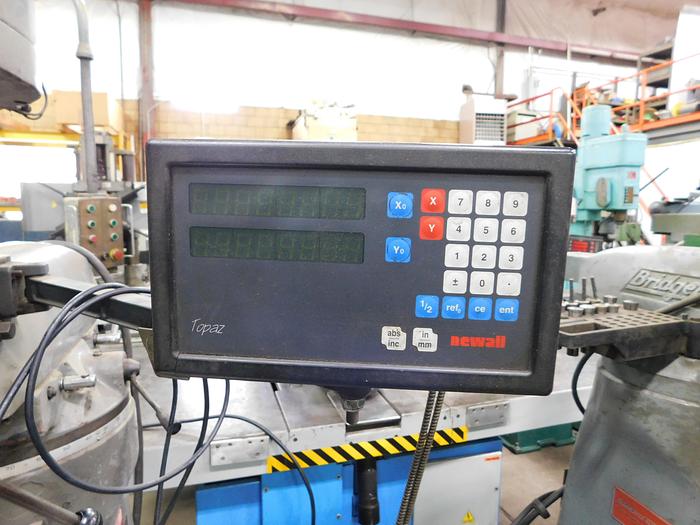 Used 1984 Supermax Vertical Milling Machine YCM 1-1/2 VS