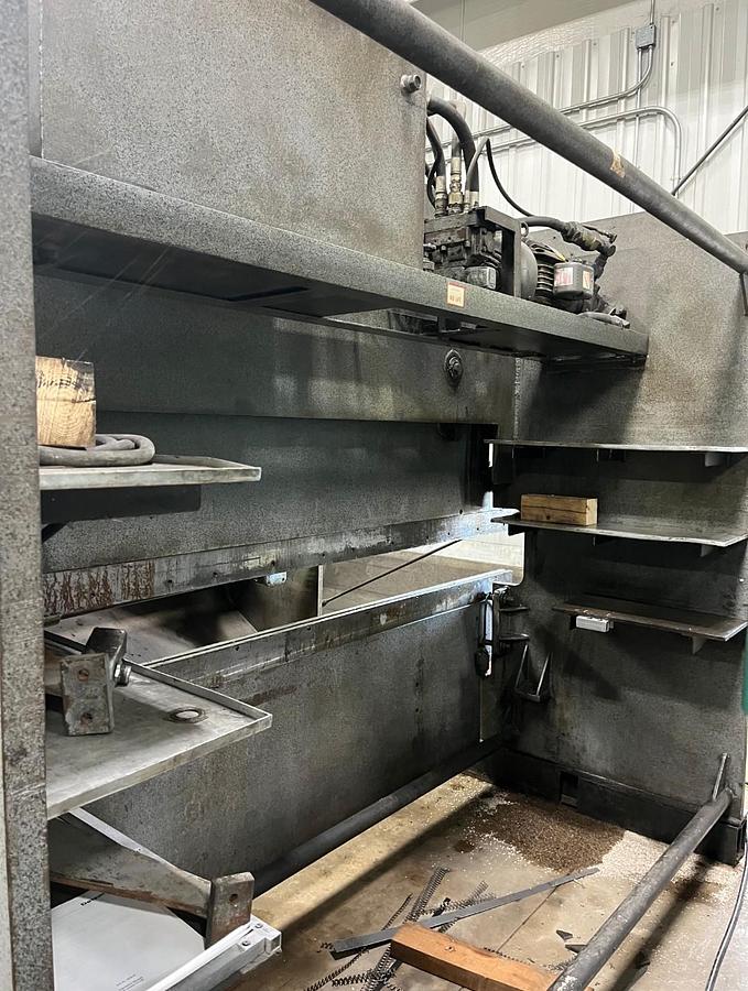 Used HTC 10' x 55 Ton Hydraulic Press Brake