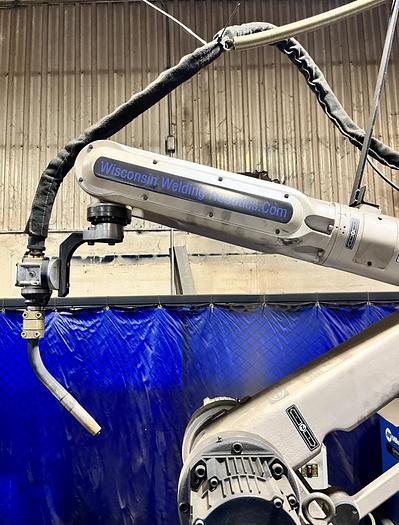 Used Wisconsin Welding Robots 7 Axis CNC Robot Welder and Fixture
