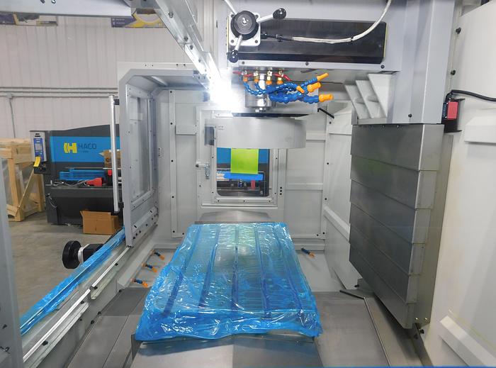 TRAK Toolroom Machining Center w/ProtoTRAK RMX Control TMC-7