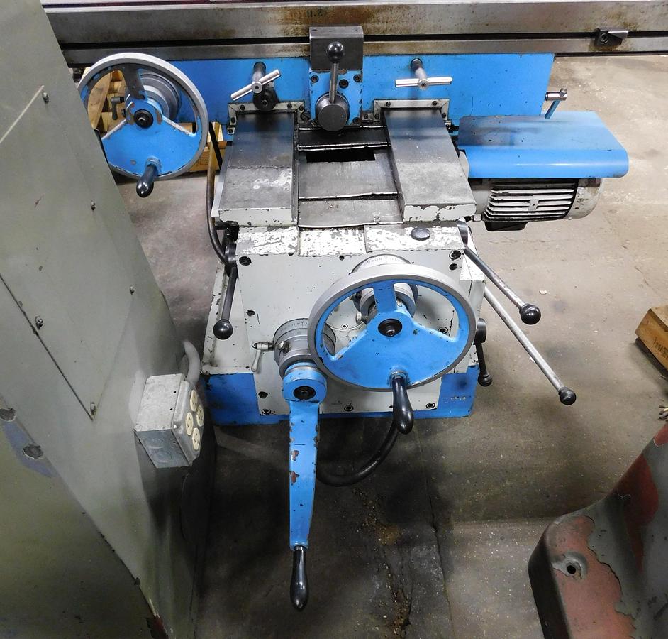 Used Supermax Vertical/Horizontal Milling Machine YCM2GSK