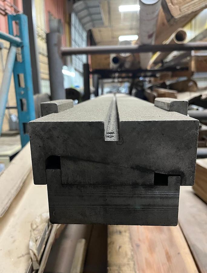 Used 18' Single Point Compensating Die Holder