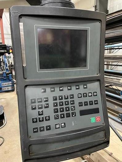 Used 2000 Hurco 67 Ton Hydraulic CNC 8 Axis Press Brake Beyler PR6