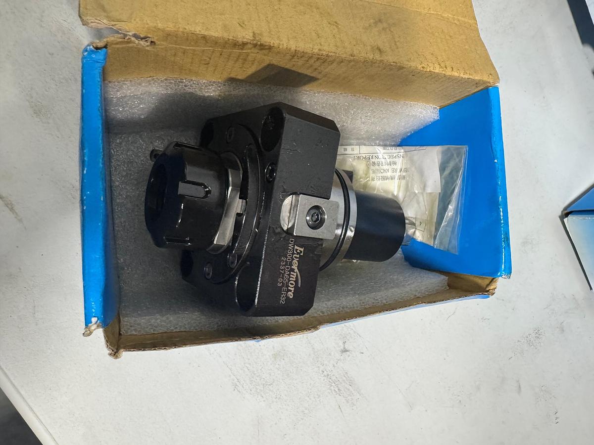 NEW Evermore BMT 65 Live Axial Drill/Mill Tool Holder DW300-DA65-ER32 w/External Coolant