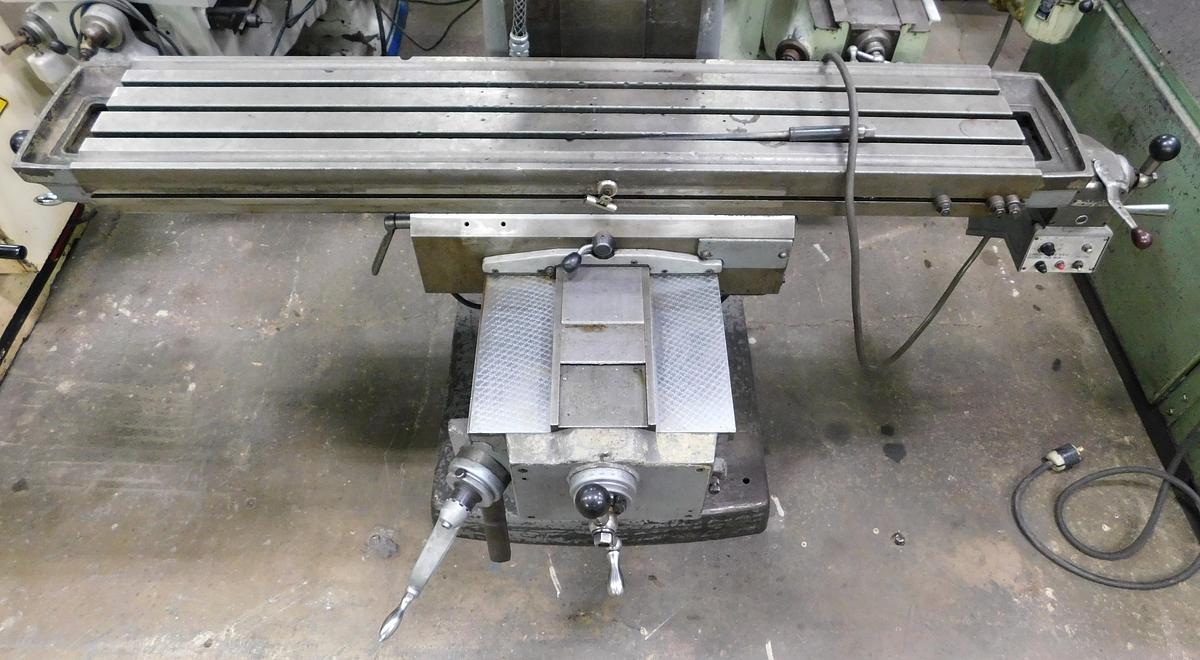 Used 1978 Bridgeport Series II Vertical Milling Machine **Special** Series II