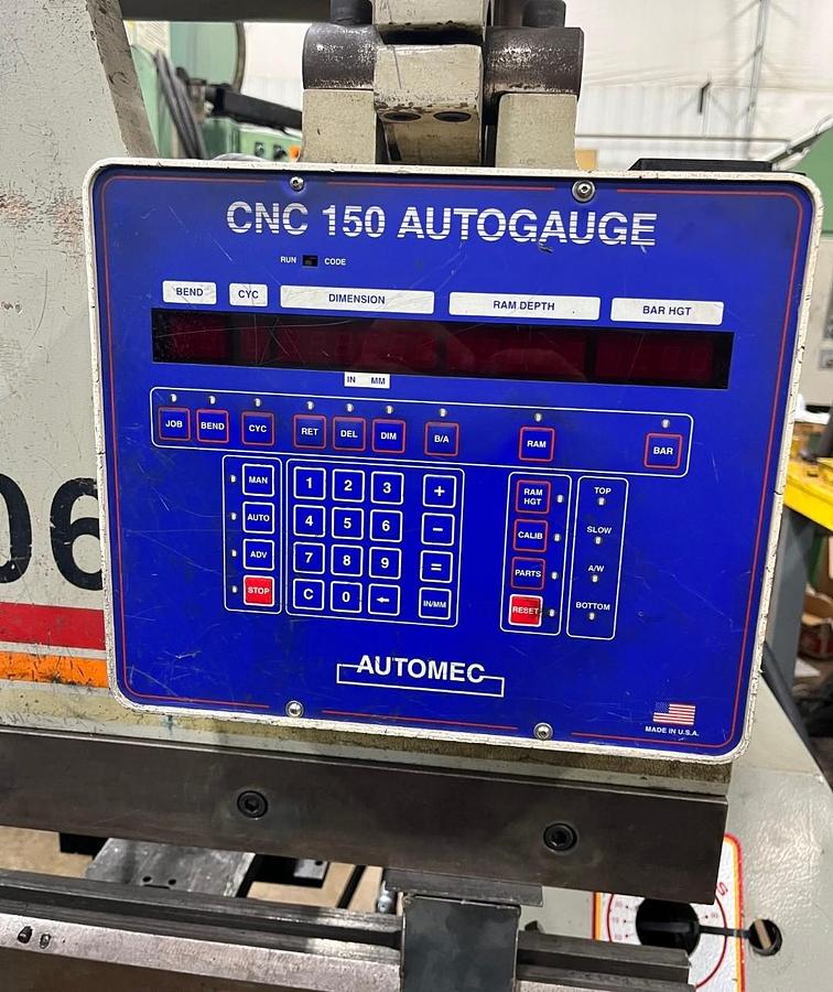 Used Accurpress CNC 6' x 60 Ton Hydraulic Press Brake 7606