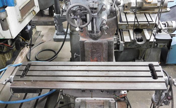 Used Hartford Vertical Milling Machine