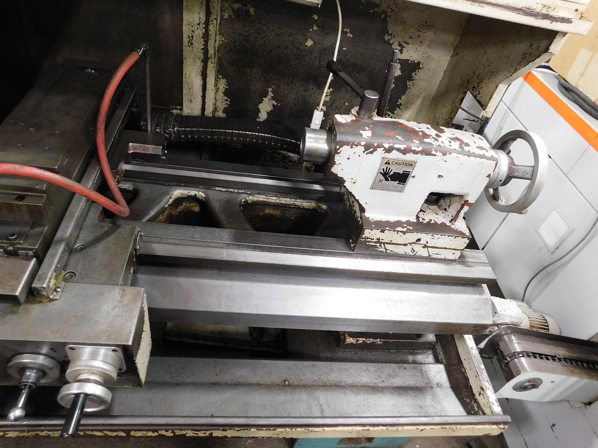 Used 1984 TRAK 18" x 40" Manual Teach Lathe 1840 CSS LX3