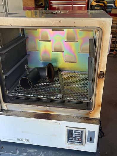 Used 2013 Yamato Programmable Convection Oven DKN600