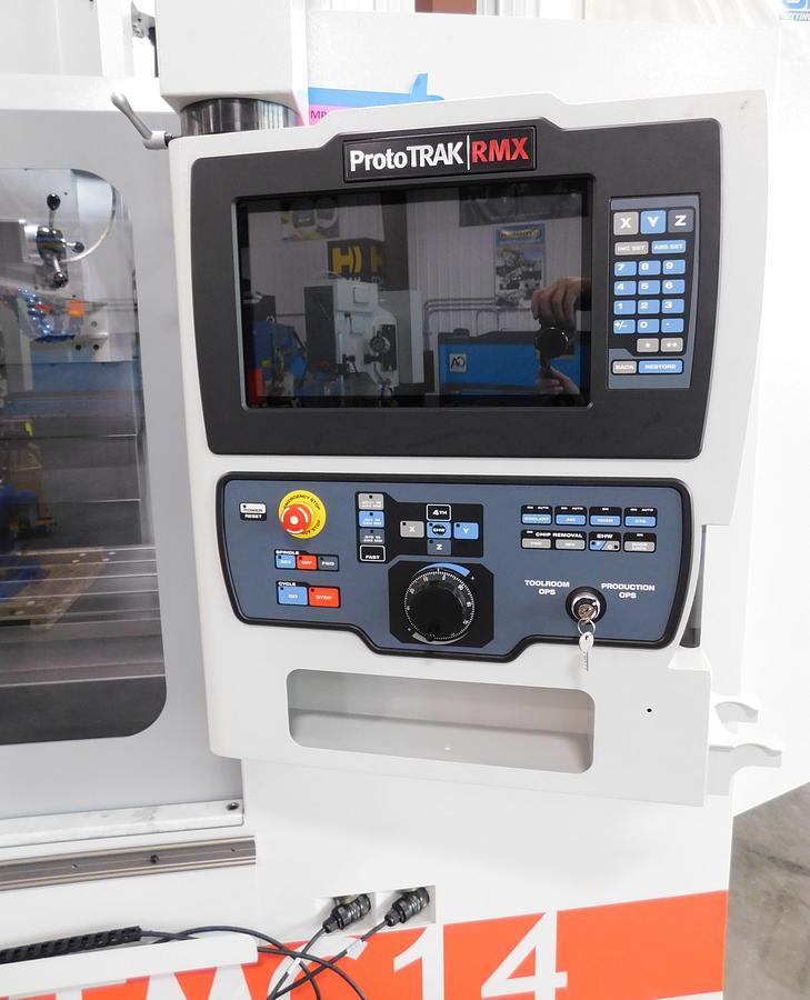 TRAK TMC14 Toolroom Machining Center w/ProtoTRAK RMX Control TMC14