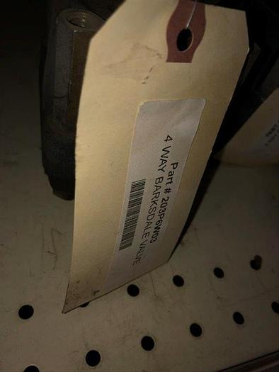 Atlas Copco 4 Way Barksdale Valve 203P6W03 - 57598393