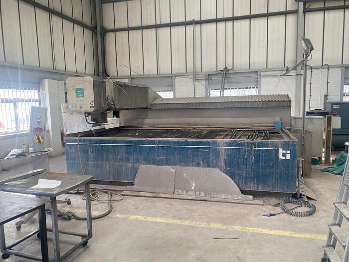 Used 2005 FLOW 713633-1