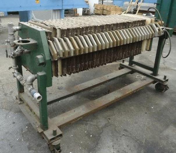 Used 5 CU. FT. FILTER PRESS – POLYPROPYLENE – 470 MM AUTOMATIC CLOSURE