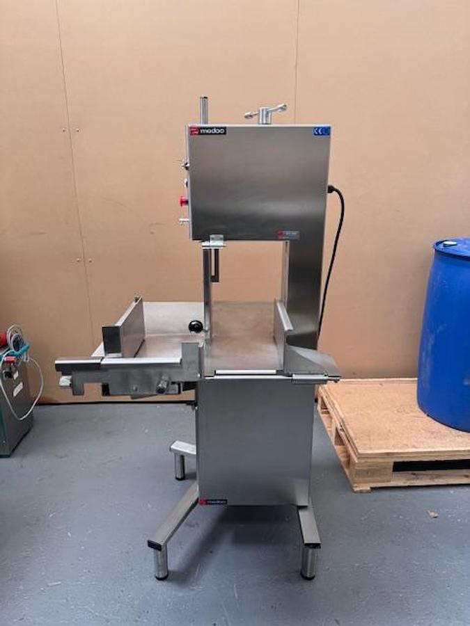 Used MEDOC STL350 Bandsaw