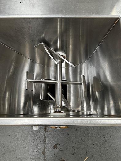 Used KT  LM32/A Mixer Grinder