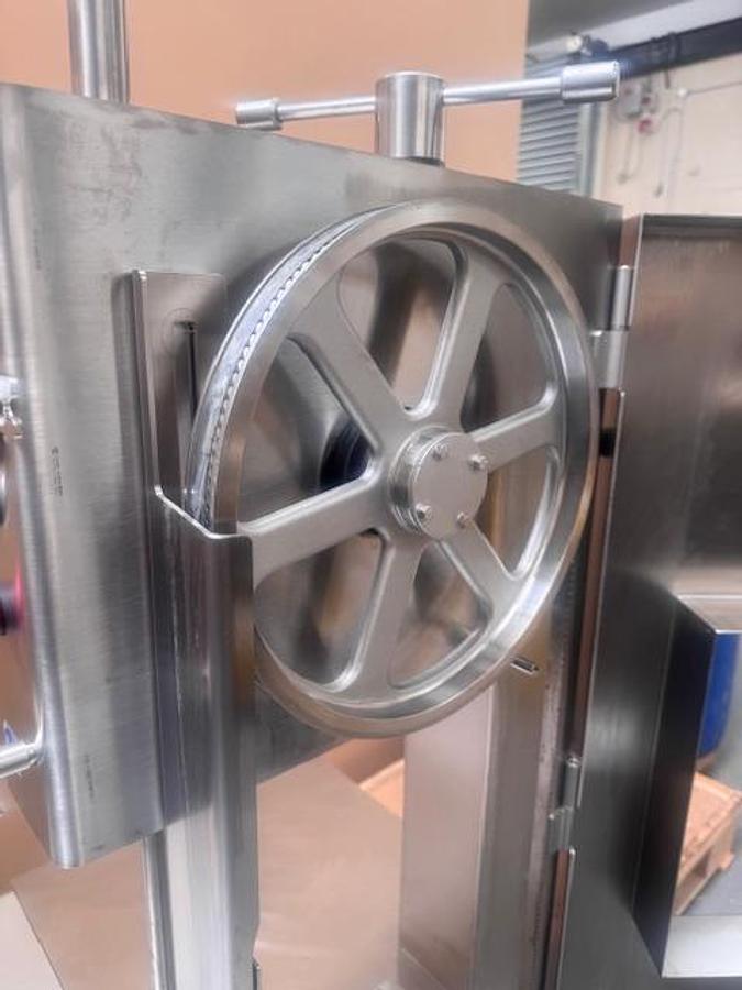 Used MEDOC STL350 Bandsaw