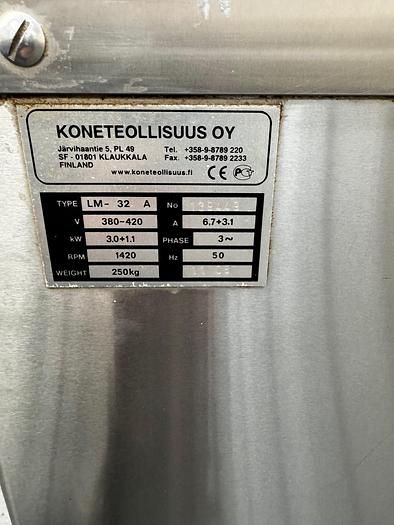 Used KT  LM32/A Mixer Grinder