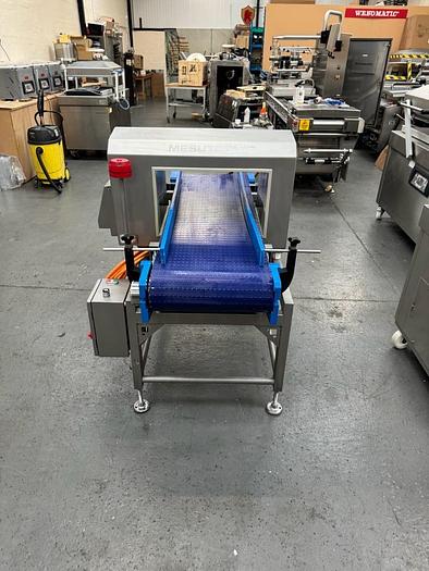 Used Mesutronic MN07 500/300 Metal Detector