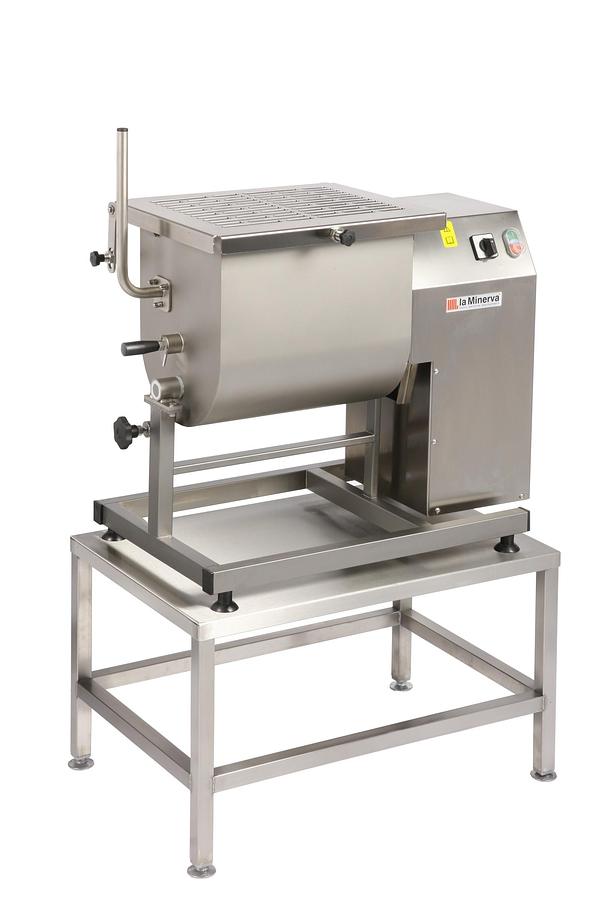 Omega MM30 Mixer