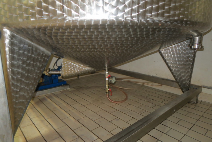 Used AHRENS & BODE 6500l STAINLESS STEEL TANK