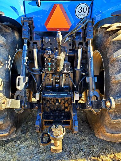 Used 2017 New Holland T8.380 Tractor w/ CVT Trans ** 2000 Hrs **