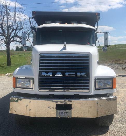 Used 1996 MACK CL713