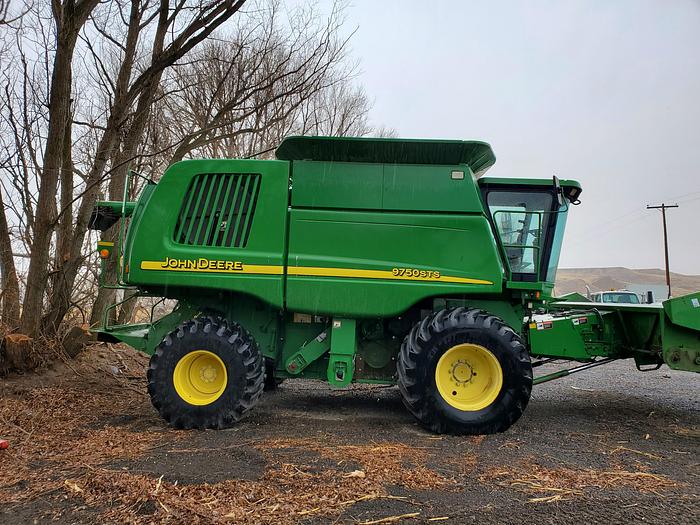 Used John Deere 9750 STS Combine w/ Corn Header