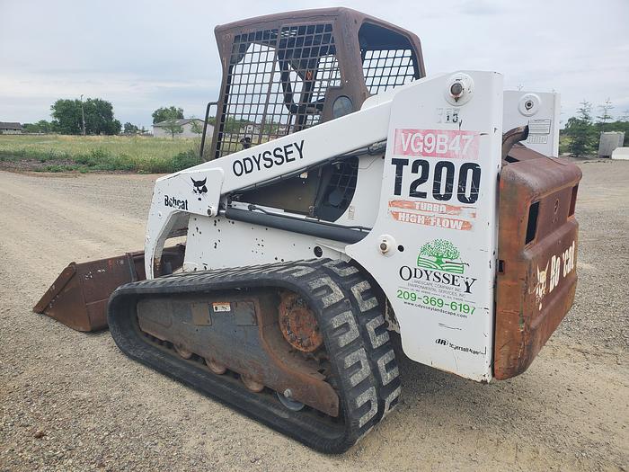 Used BOBCAT T200
