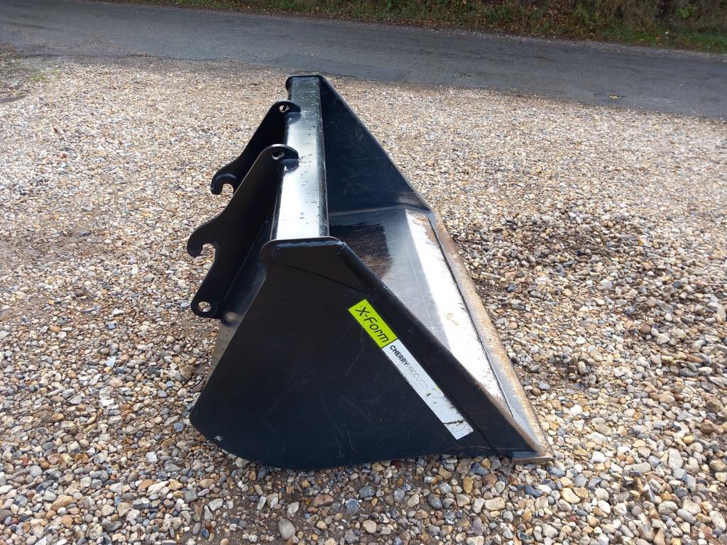 Used Eastern Attachments X-Form Bucket